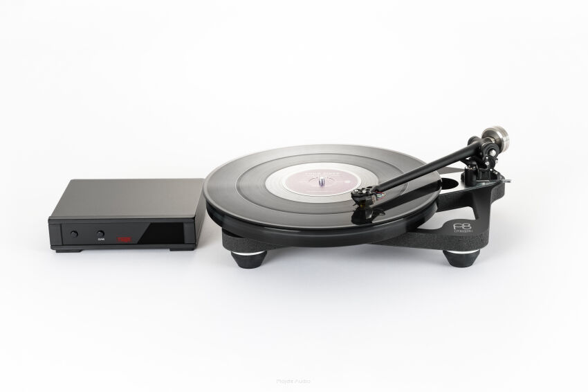 Rega Planar 8 (Apheta3) (Black)